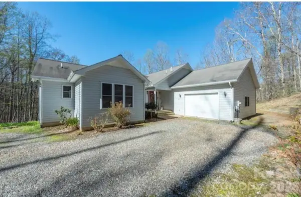269 Woodstock DR, Burnsville, NC 28714