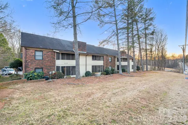 460 14th AVE NE, Hickory, NC 28601