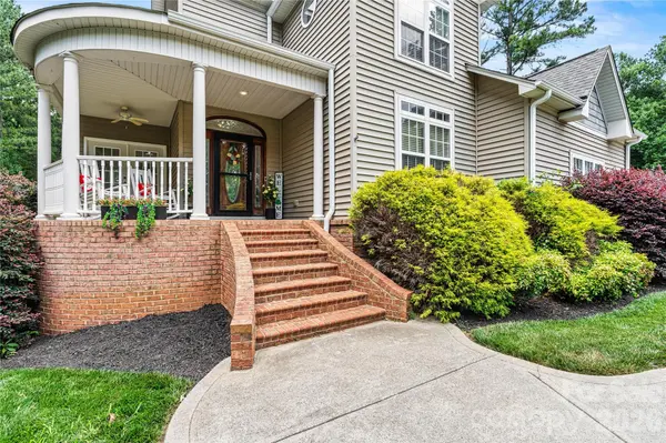 1606 High Ridge DR, Stanley, NC 28164