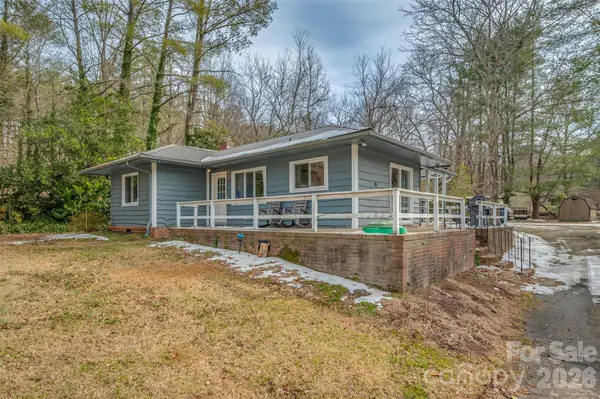 1685 Lynn RD, Columbus, NC 28722