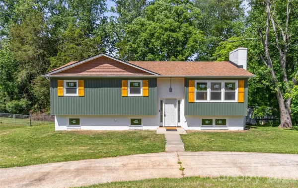 2474 Cedar Valley DR,  Conover,  NC 28613
