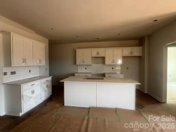 207 Rodeo DR, Shelby, NC 28150