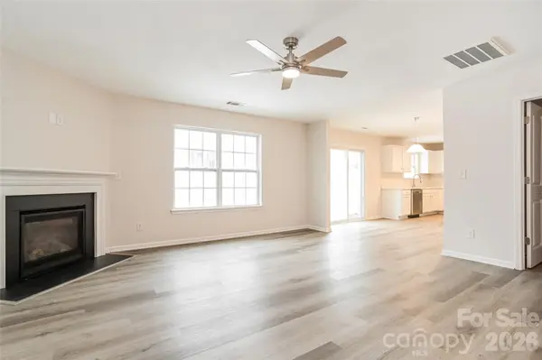 3012 Sweet Apple DR, Dallas, NC 28034