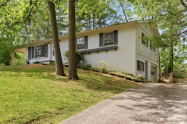 68 Imperial CT, Asheville, NC 28803