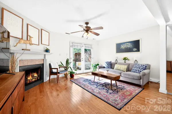16 Spears AVE #39, Asheville, NC 28801