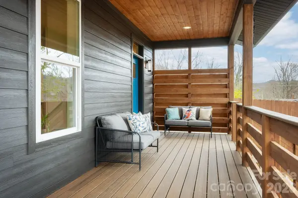 207 Ferrell LN, Black Mountain, NC 28711