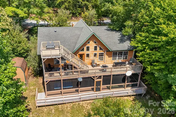 189 Cameron LN, Lake Lure, NC 28746