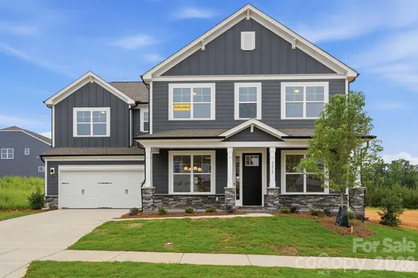 2215 Tabor RD, Sherrills Ford, NC 28673