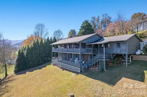 443 Cedarwood DR, Waynesville, NC 28785