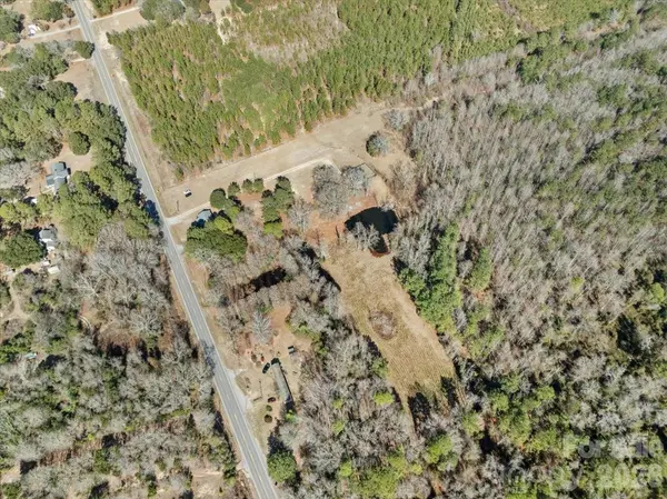 2443 Highway 52 HWY S, Cheraw, SC 29520
