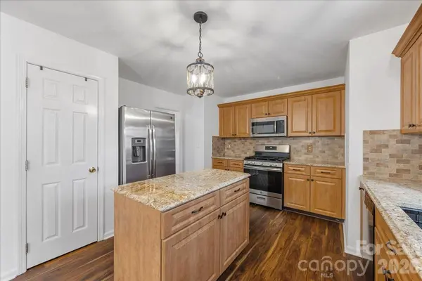 14242 Carolina Forest CT, Charlotte, NC 28273