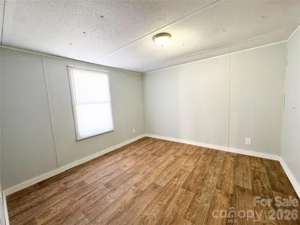 7555 Palm Tree DR, Vale, NC 28168