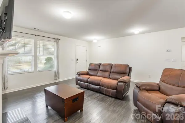 825 Georgia Oak LN, Landis, NC 28088