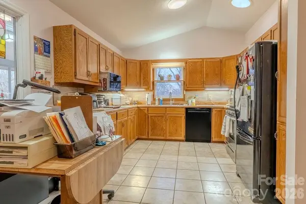 200 Mica CIR, Franklin, NC 28734