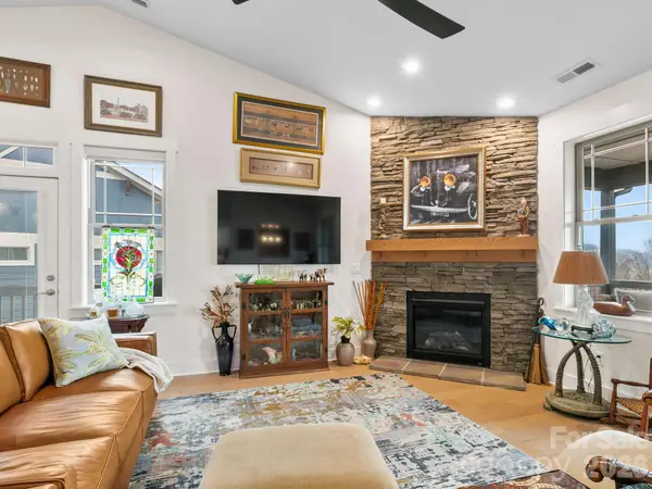 171 Waightstill DR, Arden, NC 28704