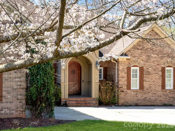 7919 Glen Abbey CIR, Stanley, NC 28164