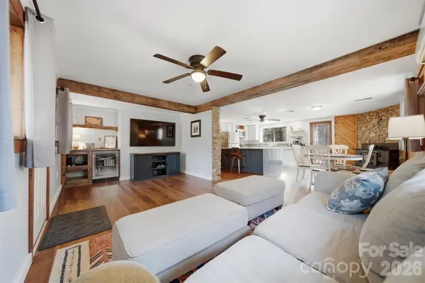 7495 Laurel ST, Collettsville, NC 28611