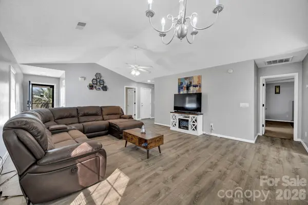 164 Alexander Pointe DR, Hopkins, SC 29061
