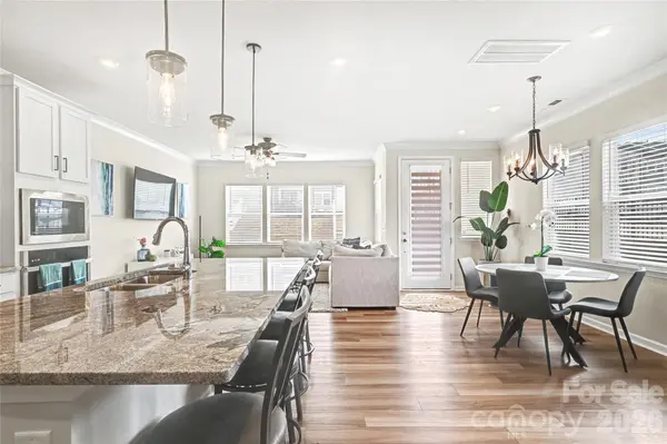 106 Renny ALY, Charlotte, NC 28217