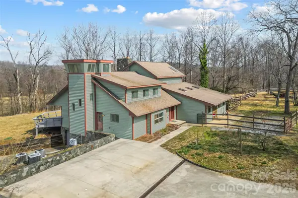 2590 Airport RD, Marion, NC 28752