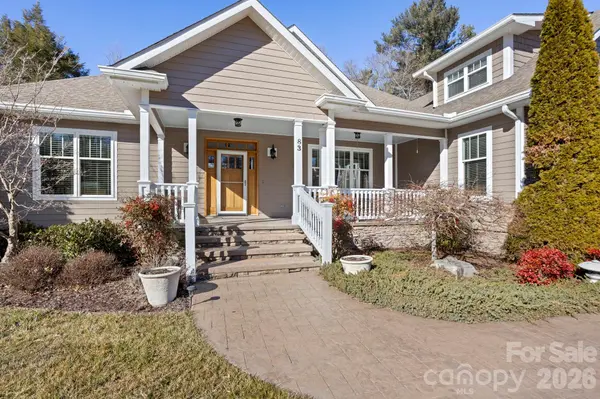 83 King Creek Preserve LN, Flat Rock, NC 28731