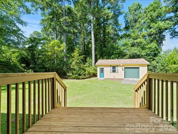 201 Poplar ST, Cheraw, SC 29520