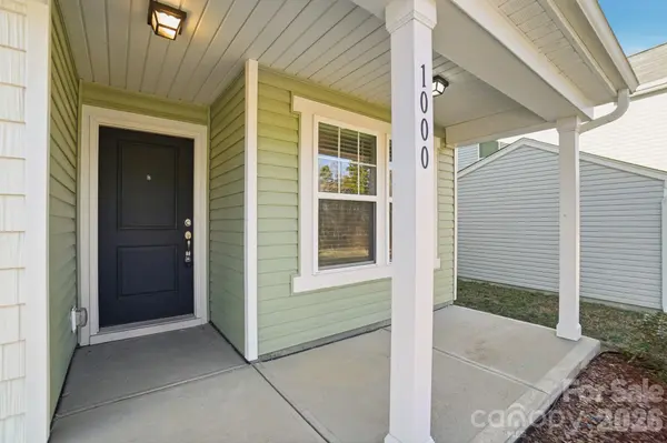 1000 Newfound Hollow DR, Charlotte, NC 28214