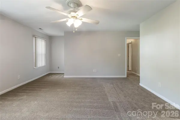 317 Ashton Bluff CIR, Mount Holly, NC 28120