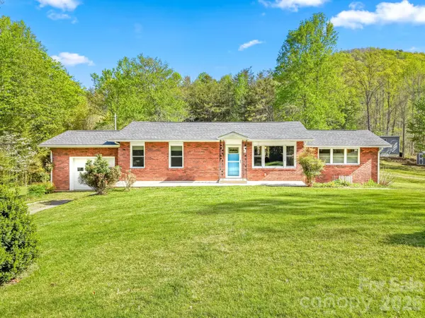 154 Cactus LN, Franklin, NC 28734