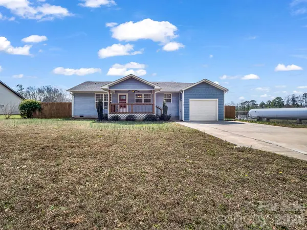 655 W Oconee ST, Chesnee, SC 29323