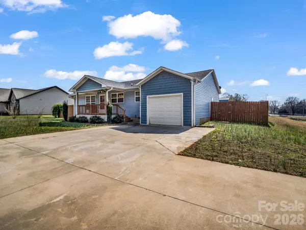 655 W Oconee ST, Chesnee, SC 29323