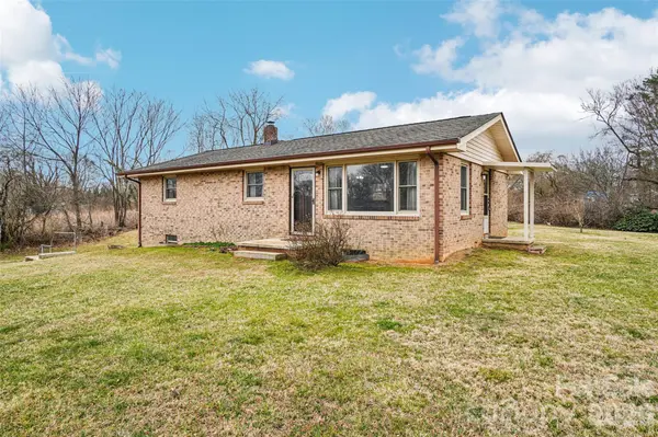 277 Powell ST, Hendersonville, NC 28792