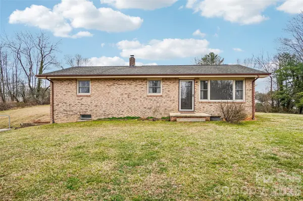 277 Powell ST, Hendersonville, NC 28792