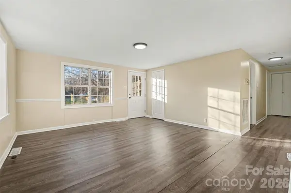 402 Shinnville RD, Mooresville, NC 28115
