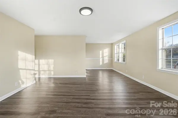 402 Shinnville RD, Mooresville, NC 28115