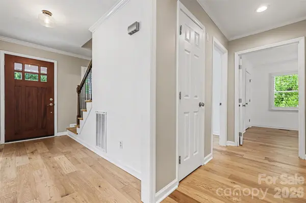 4600 Bournewood LN, Charlotte, NC 28226