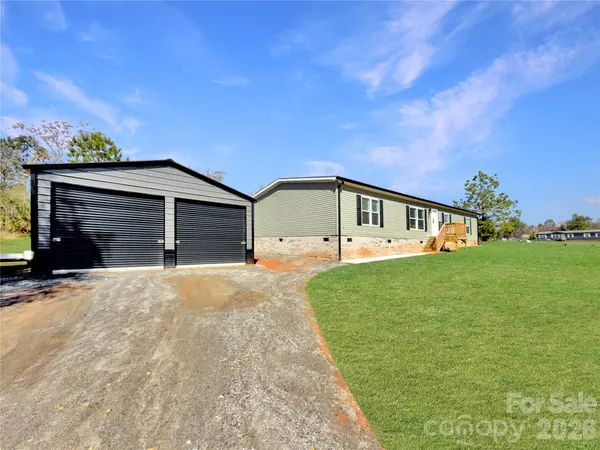 264 Fairchase CIR, Stony Point, NC 28678