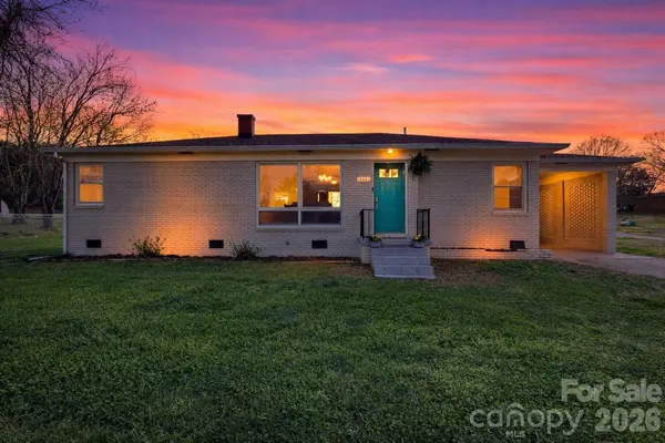 4432 E Highway 27 HWY, Iron Station, NC 28080