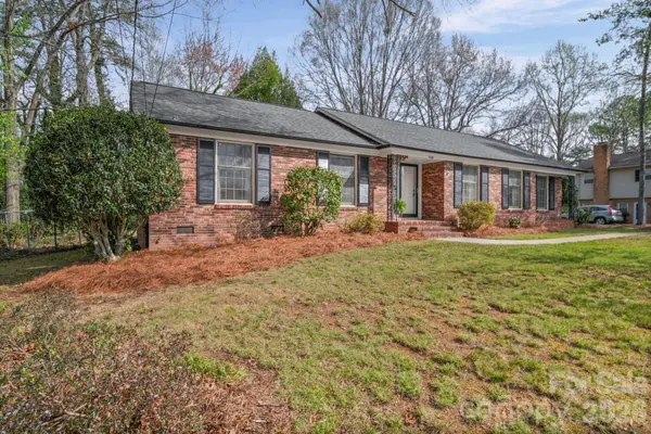 1628 Dixon RD, Gastonia, NC 28054