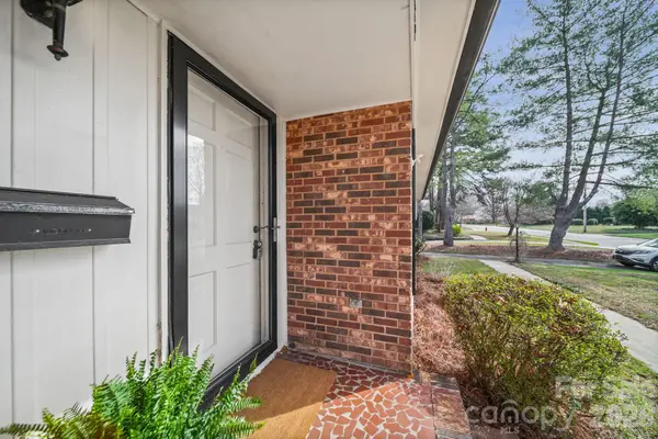 1628 Dixon RD, Gastonia, NC 28054