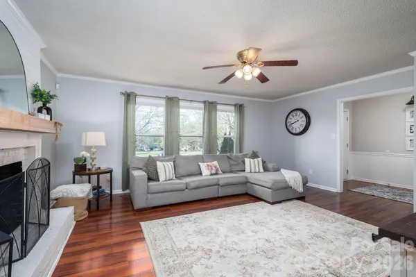 4804 Cedar CT, Gastonia, NC 28056
