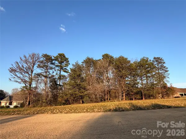 4014 Tanglewood LN NE #188, Hickory, NC 28601
