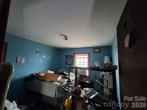 1764 E Hanrahan RD, Ayden, NC 28513