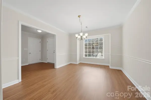 154 39th Avenue CT NW, Hickory, NC 28601