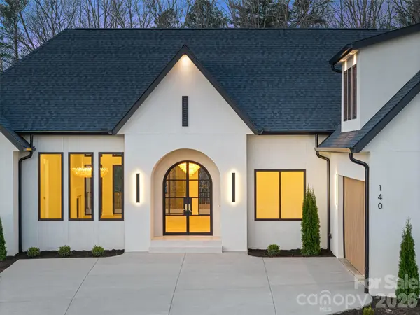 140 Golden Pasture DR, Fletcher, NC 28732