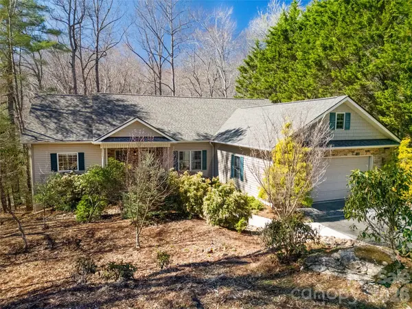 180 Notlvsi CT, Brevard, NC 28712