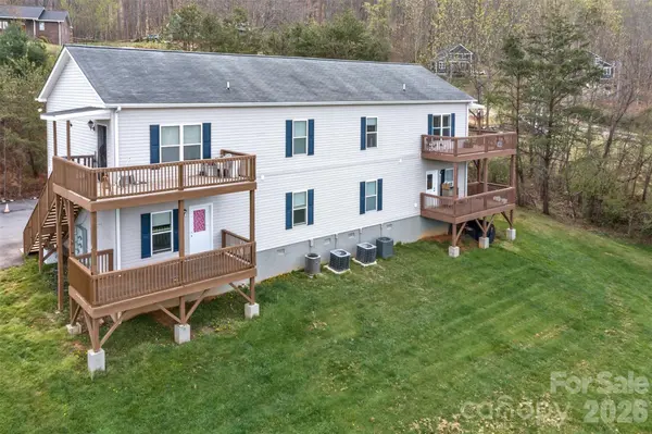 50 & 52 Smith RD, Leicester, NC 28748