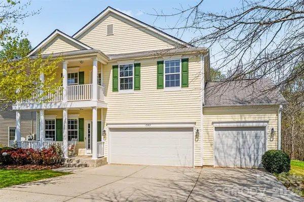 1392 Bottle Brush LN, Harrisburg, NC 28075