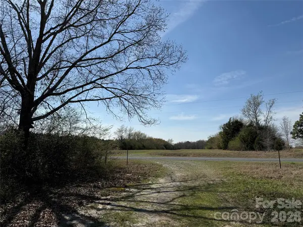 300 McCall RD, Ellerbe, NC 28338