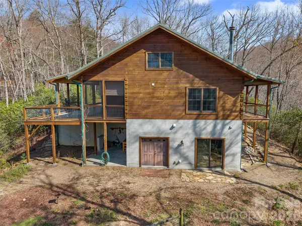 935 Big Branch RD, Brevard, NC 28712